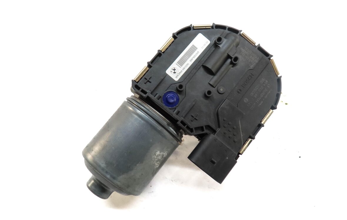 Thumbnail 1: 2011-2017 BMW X3 (F25) FRONT WINDOW GLASS WINDSHEILD WIPER MOTOR