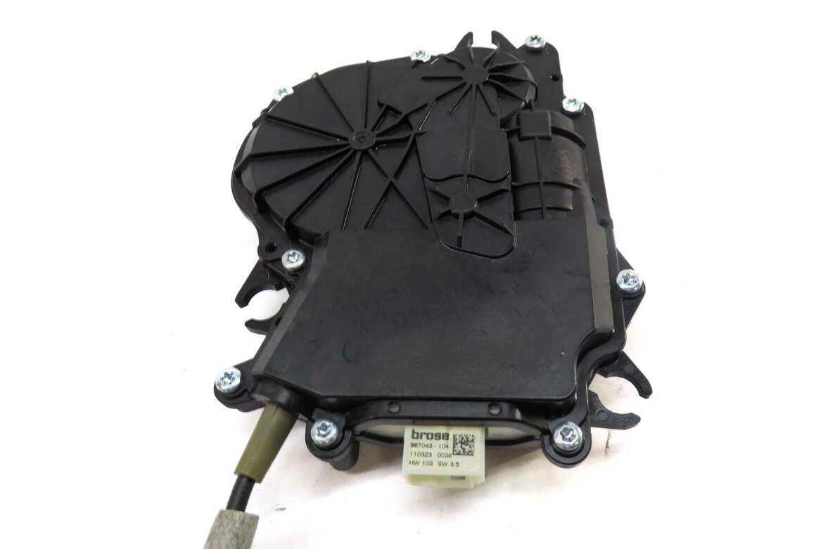 Thumbnail 3: 2011 BMW X3 (F25) TRUNK LOCK LATCH ACTUATOR w/ SOFT CLOSE MOTOR & CABLE SET