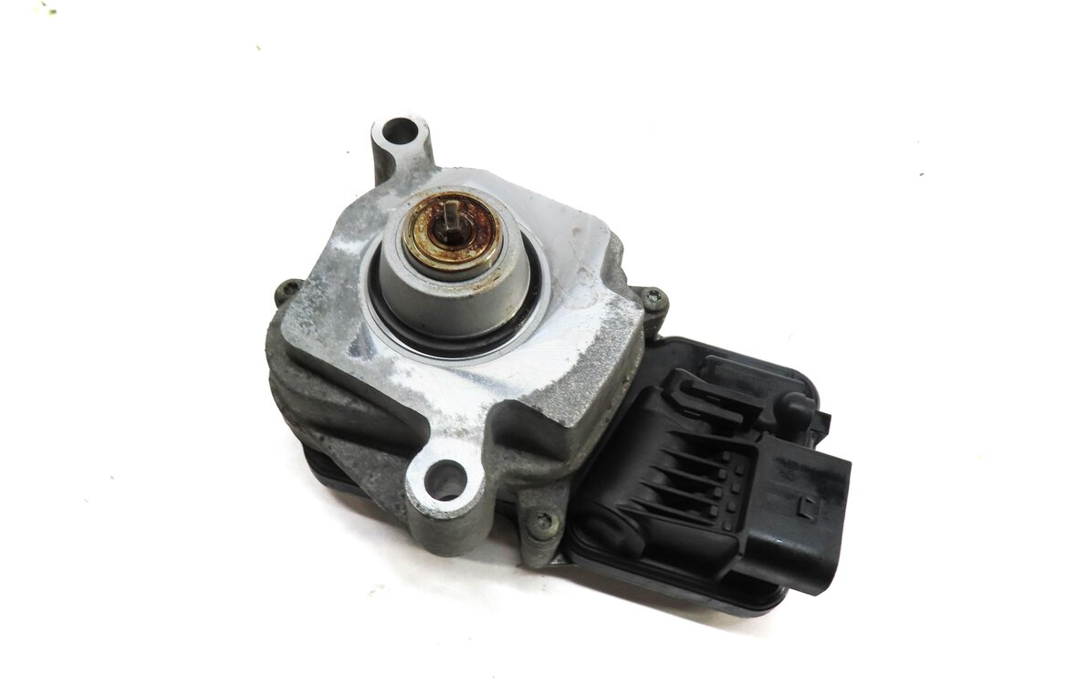 Thumbnail 1: 10-19 BMW 2 3 4 5 6 7 X3 X4 X5 X6 (F10 F15 F16 F22 F30 F32) TRANSFER CASE MOTOR