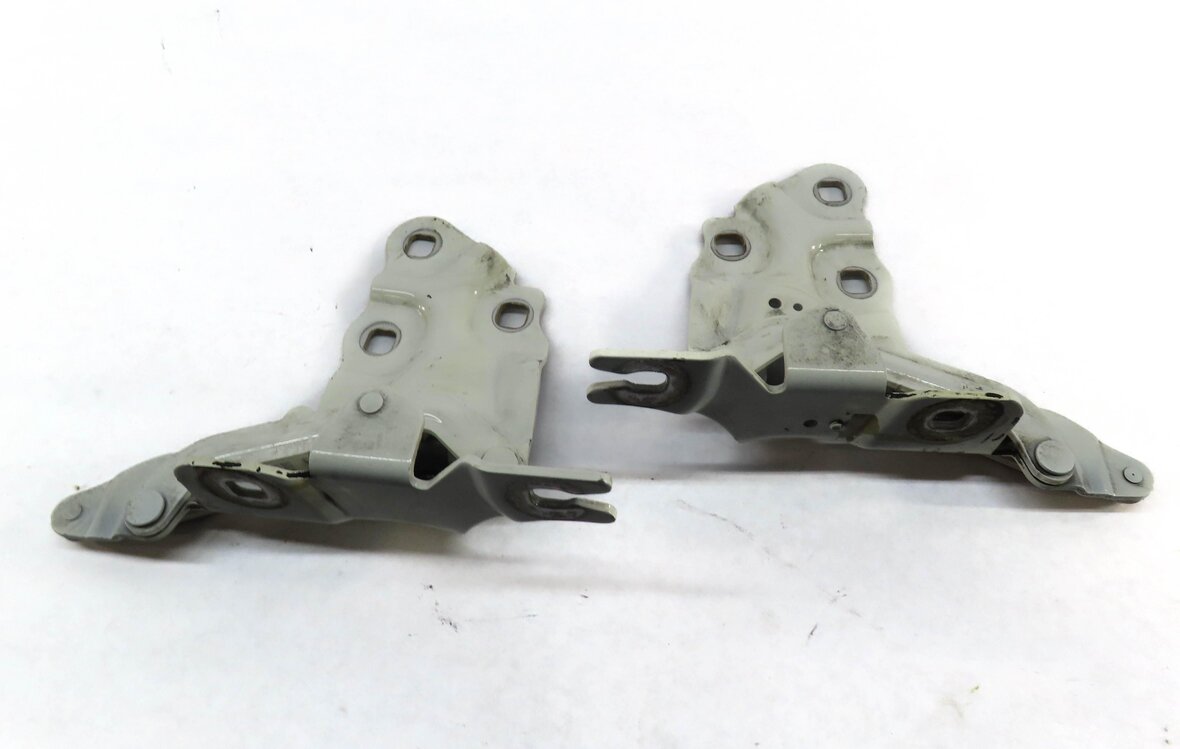 Thumbnail 3: 11-18 BMW X3 X4 (F25 F26) FRONT LEFT & RIGHT HOOD HNGE SET-2 (ALPINE WHITE 3)