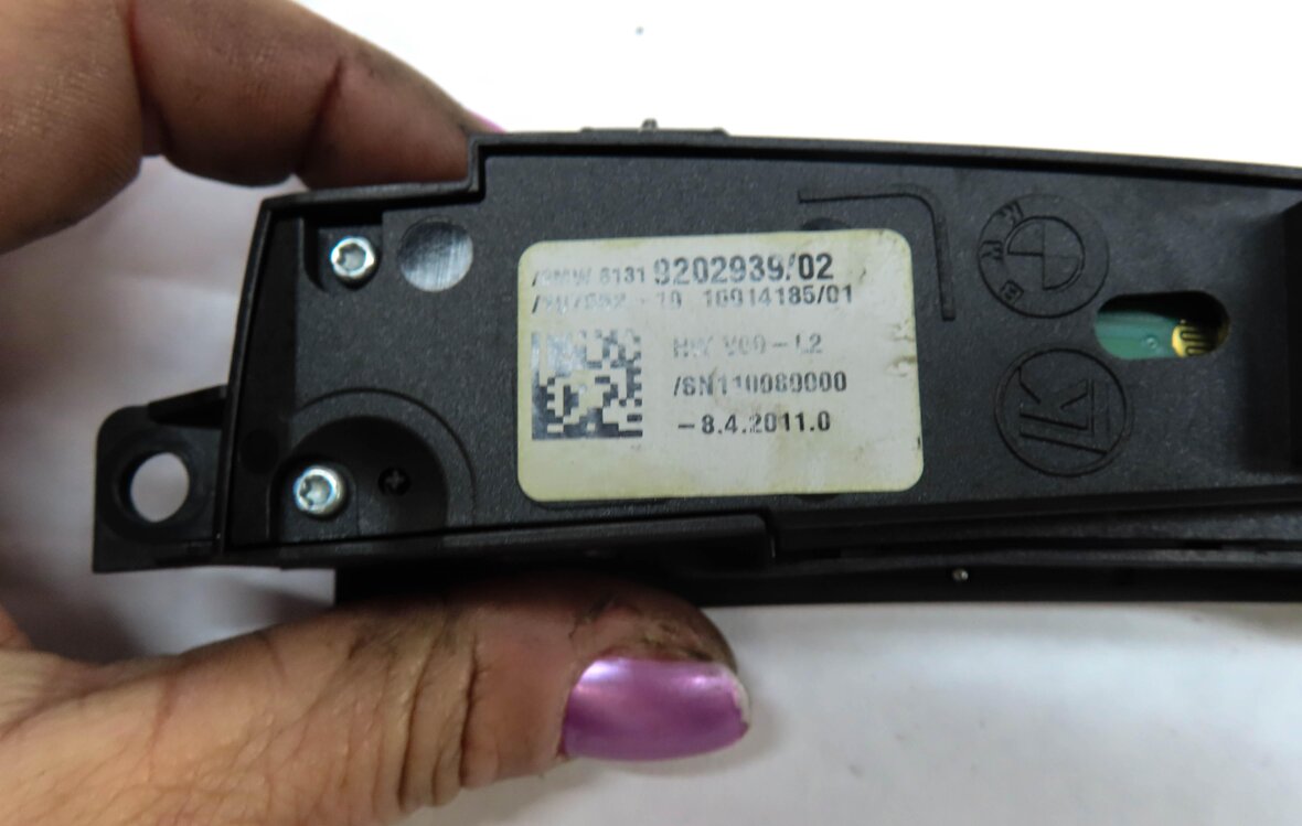 Thumbnail 8: 2011 BMW X3 (F25) FRONT CENTER CONSOLE TRACTION CONTROL SWITCH BUTTON PANEL