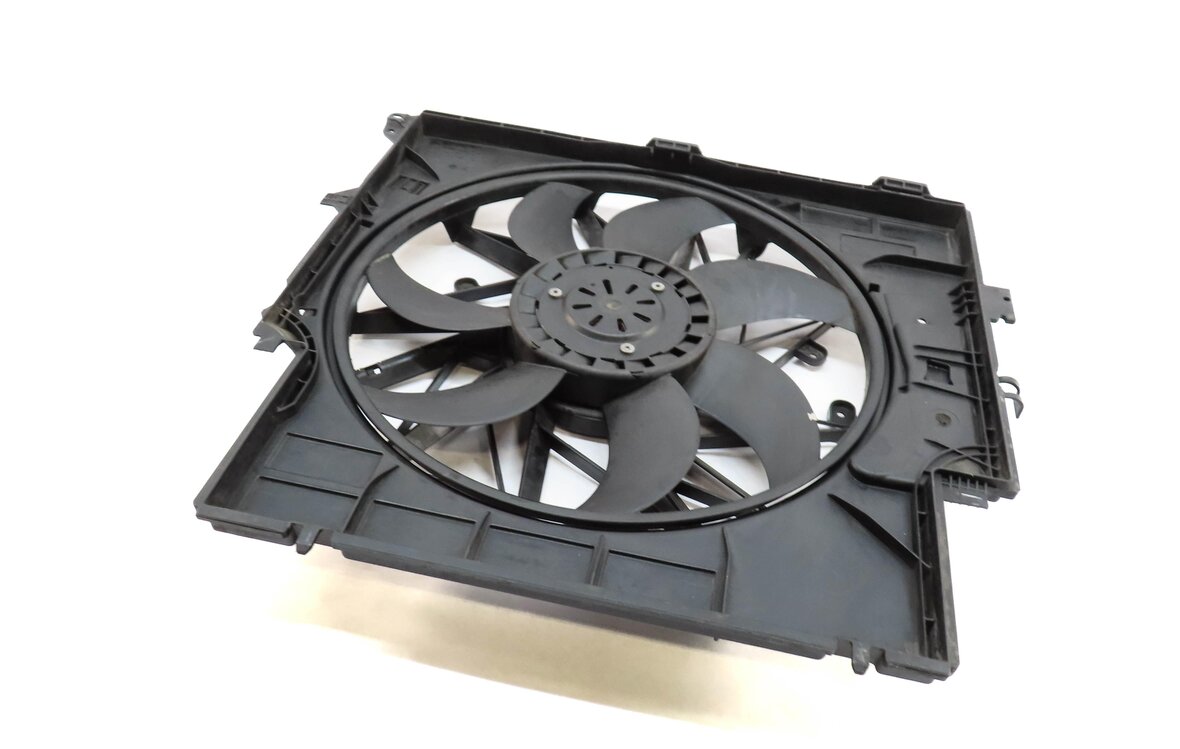 11-18 BMW X3 X4 (F25 F26) 3.0L N55 TURBO ENGINE 600 WATT RADIATOR COOLING FAN