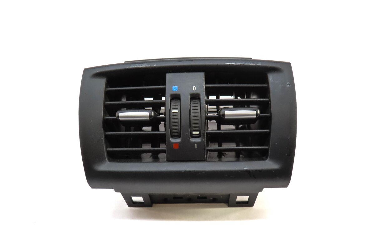 Thumbnail 2: 2011 BMW X3 (F25) REAR CENTER CONSOLE VENT (BLACK)