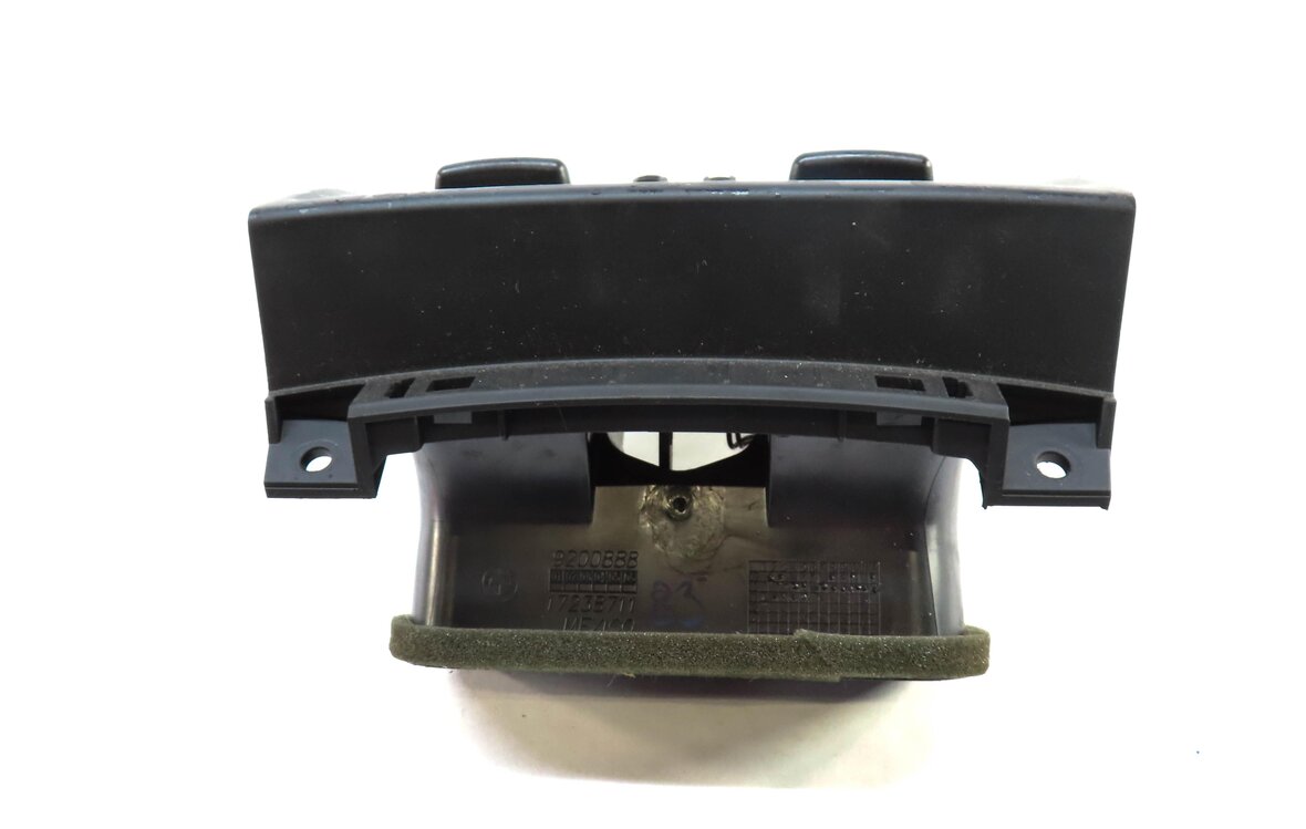 Thumbnail 3: 2011 BMW X3 (F25) REAR CENTER CONSOLE VENT (BLACK)