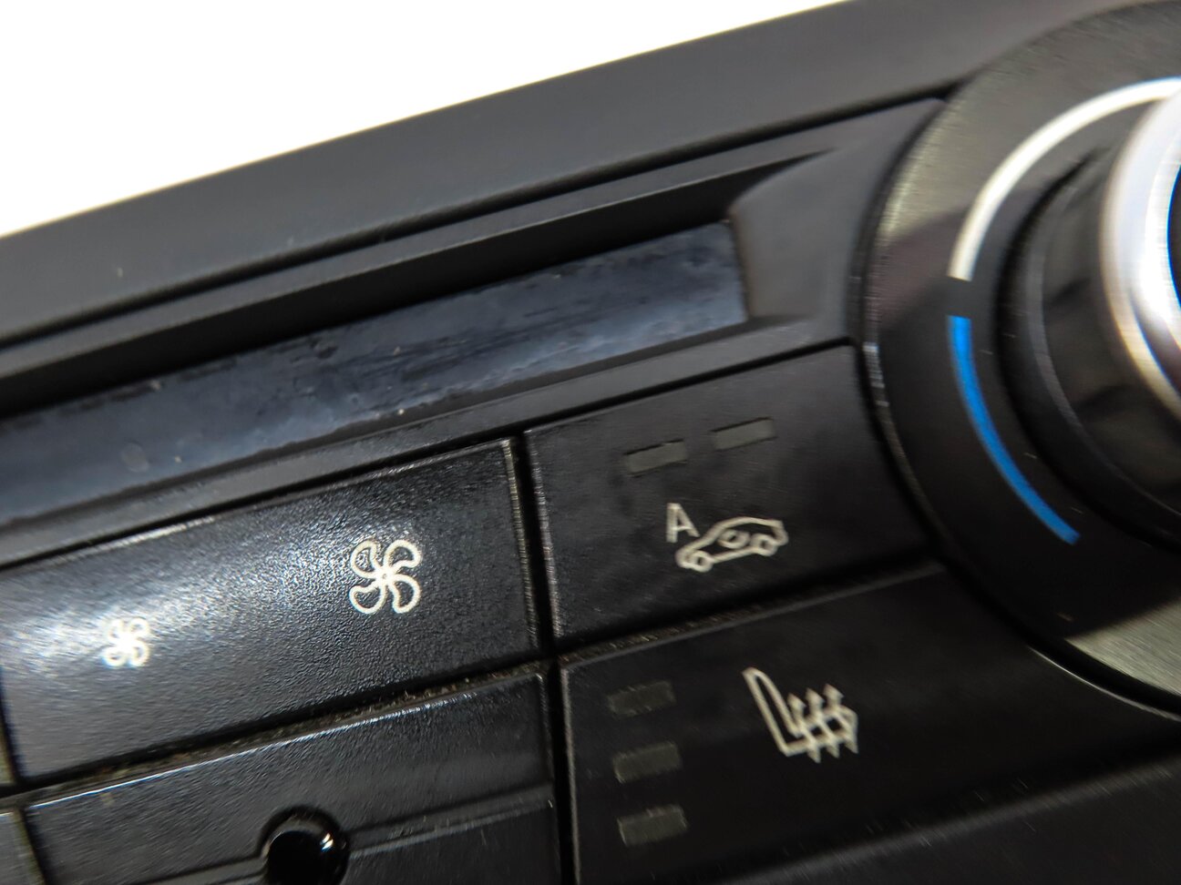 Thumbnail 6: 11-14 BMW X3 (F25) FRONT HEATER A/C TEMPERATURE CLIMATE CONTROL w/ HEATED SEAT