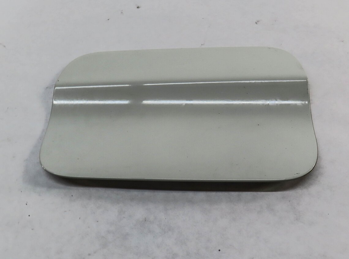 Thumbnail 3: 2011 BMW X3 (F25) FUEL TANK GAS FILLER DOOR (APLINE WHITE 3)