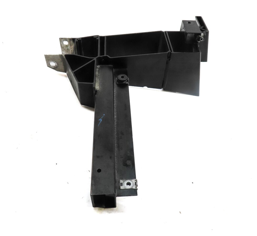 Thumbnail 6: 2011 BMW X3 (F25) RADIATOR LEFT & RIGHT SUPPORT MOUNT BRACKET SET OF 2