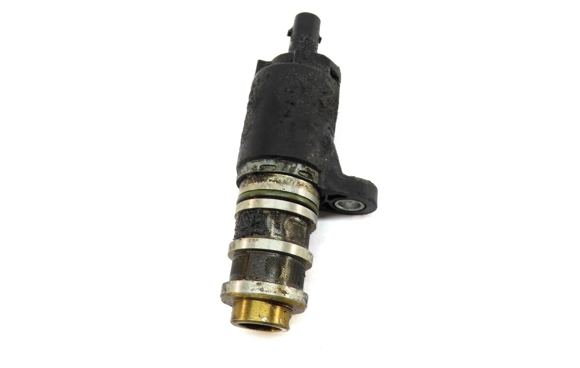Thumbnail 2: 2011 BMW X3 (F25) 3.0T N55 ENGINE OIL PRESSURE SOLENOID 21150593