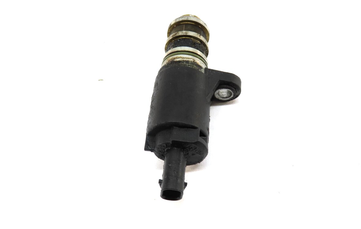 Thumbnail 3: 2011 BMW X3 (F25) 3.0T N55 ENGINE OIL PRESSURE SOLENOID 21150593