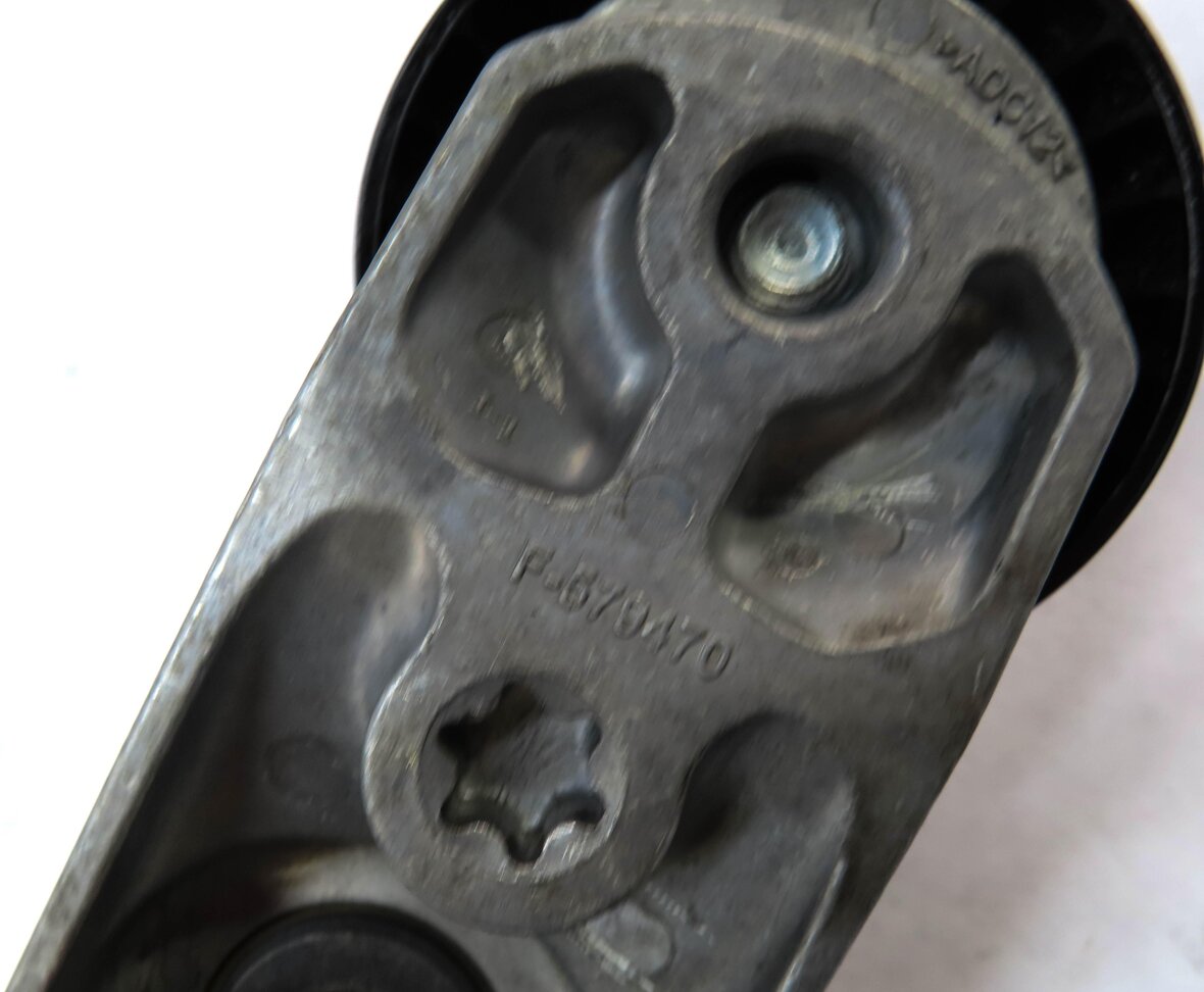 Thumbnail 5: 2011 BMW X3 (F25) 3.0T N55 TURBO ENGINE TENSIONER & IDLER PULLEY 8604266