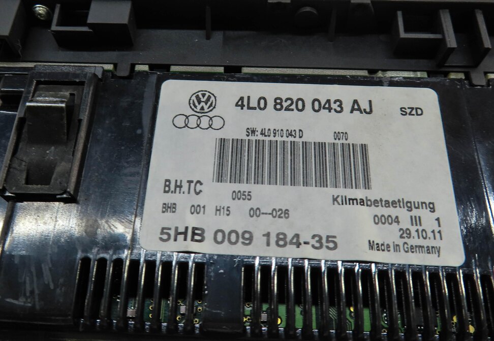 Thumbnail 5: 2012 AUDI Q7 (4L) FRONT HEATER A/C TEMPERATURE CLIMATE CONTROL w/ HEATED SEAT