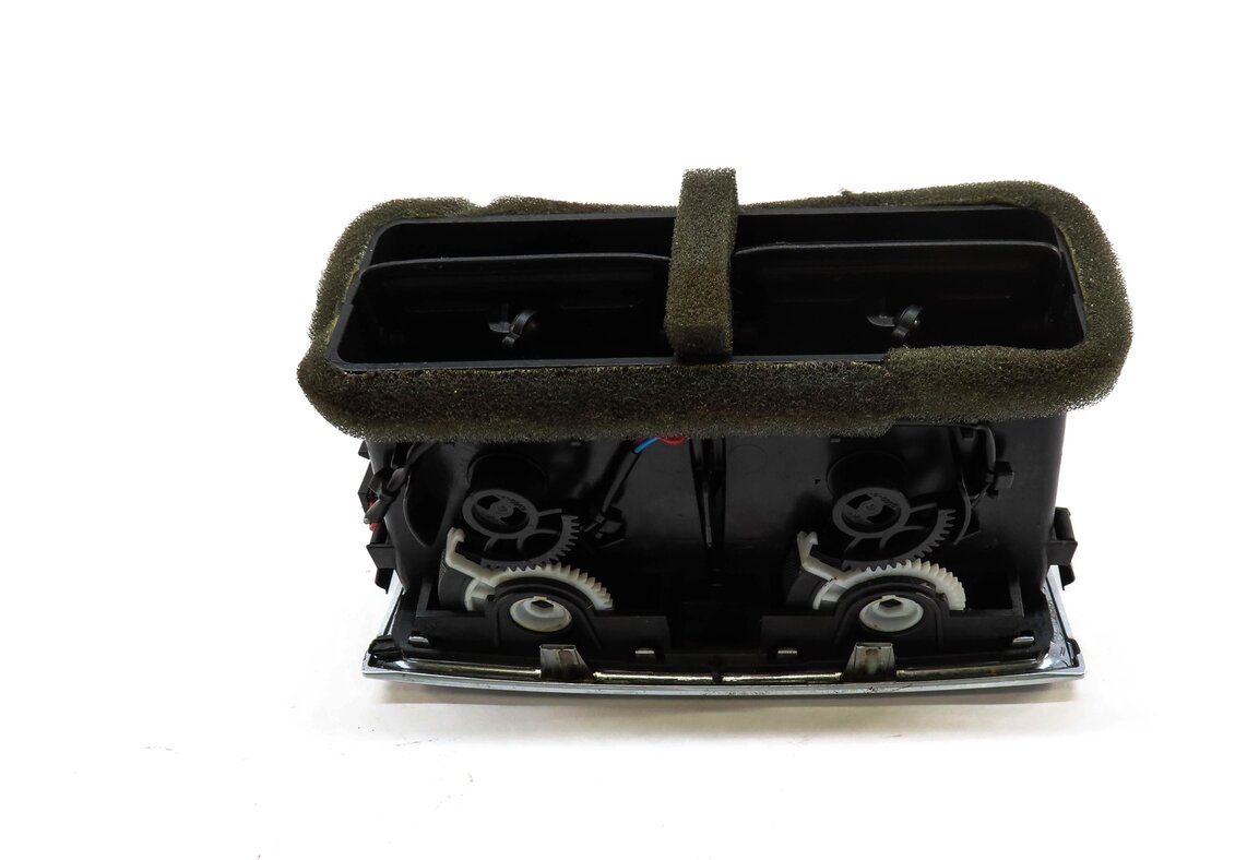 Thumbnail 3: 2012 AUDI Q7 (4L) REAR CENTER CONSOLE HEATER A/C AIR VENT