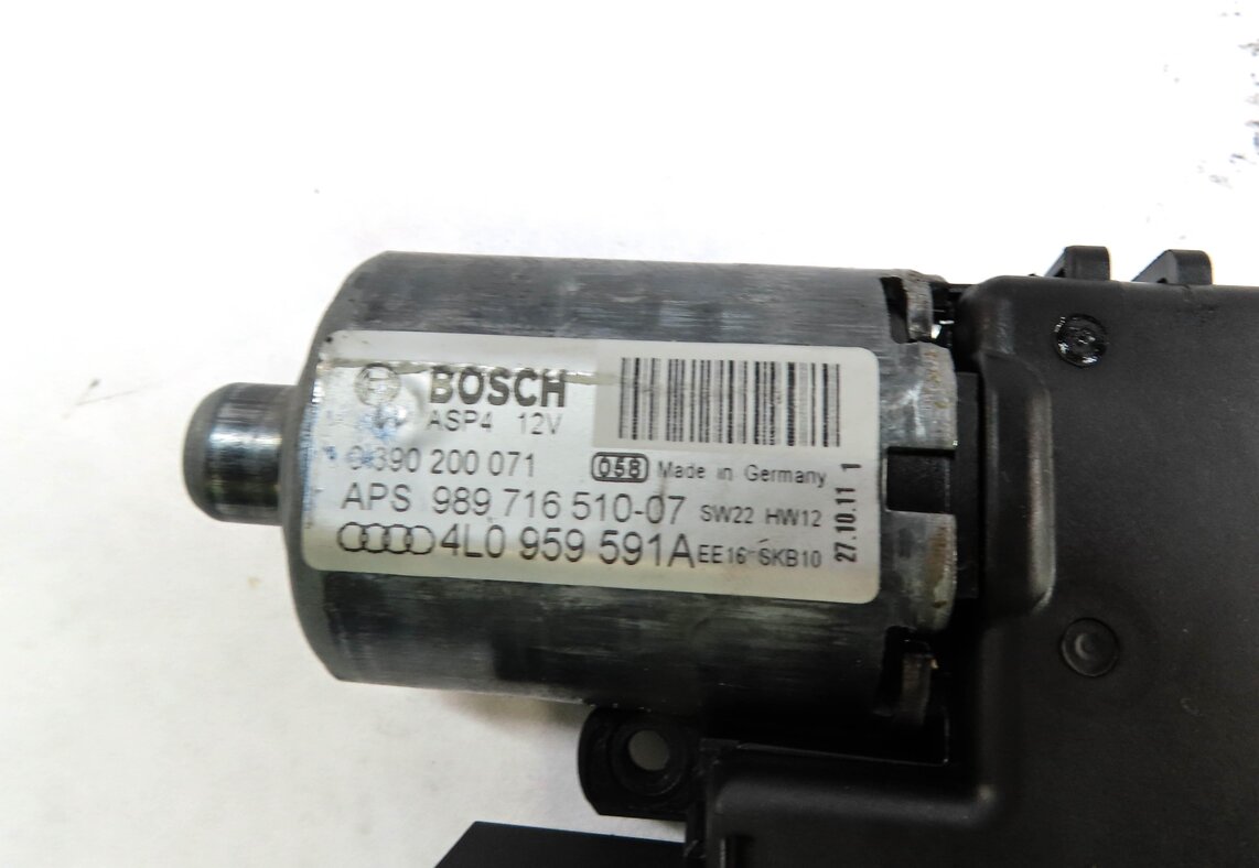 Thumbnail 3: 2007-2014 AUDI Q7 (4L) SUNROOF SUN ROOF MOTOR SUNSHADE SUN SHADE MOTOR