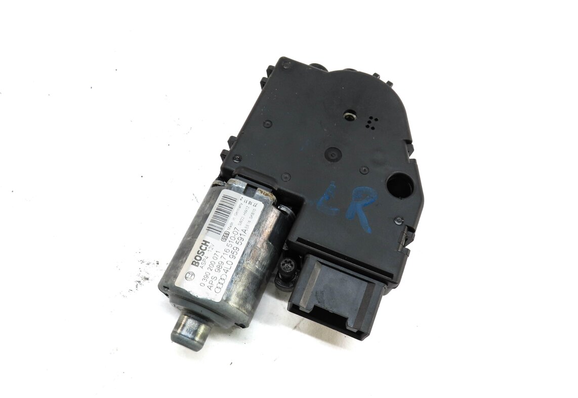 Thumbnail 1: 2007-2014 AUDI Q7 (4L) SUNROOF SUN ROOF MOTOR SUNSHADE SUN SHADE MOTOR