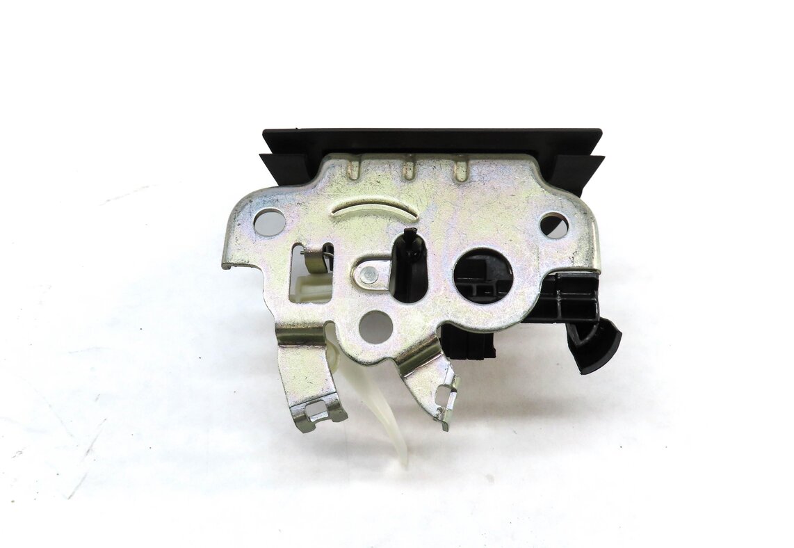 Thumbnail 3: 2012 AUDI Q7 (4L) REAR TRUNK LOCK LATCH ACTUATOR