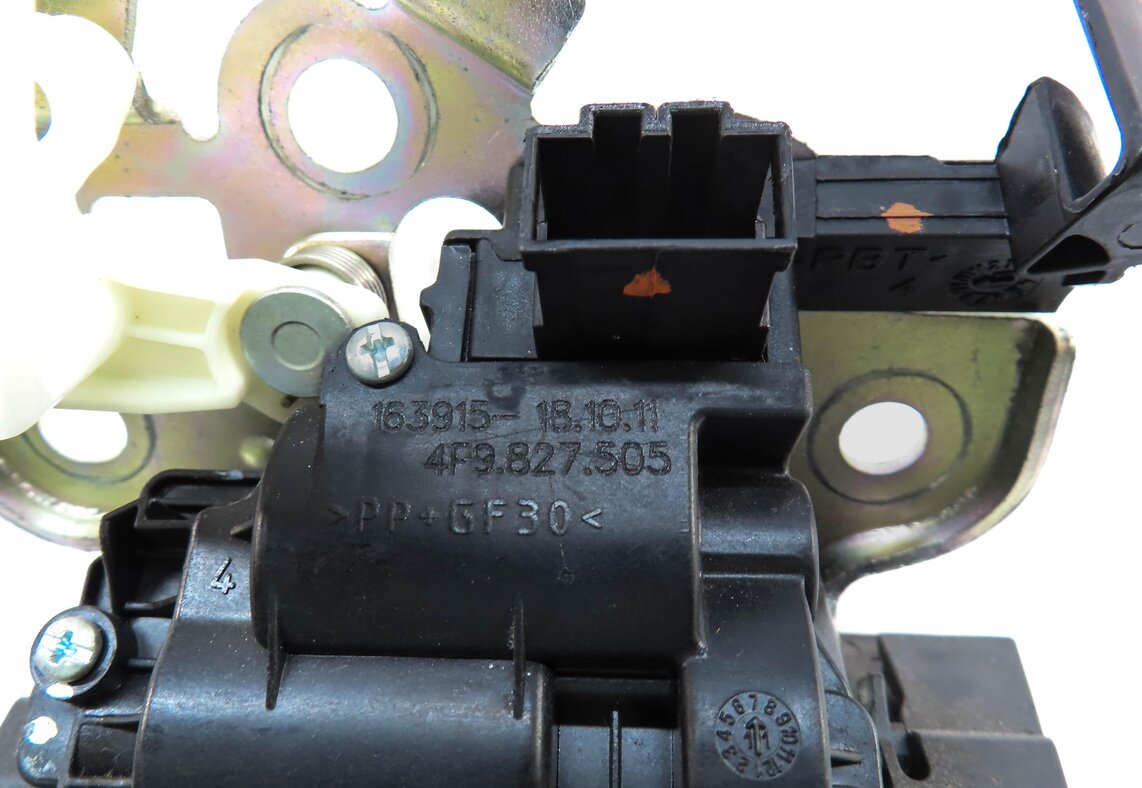 Thumbnail 5: 2012 AUDI Q7 (4L) REAR TRUNK LOCK LATCH ACTUATOR