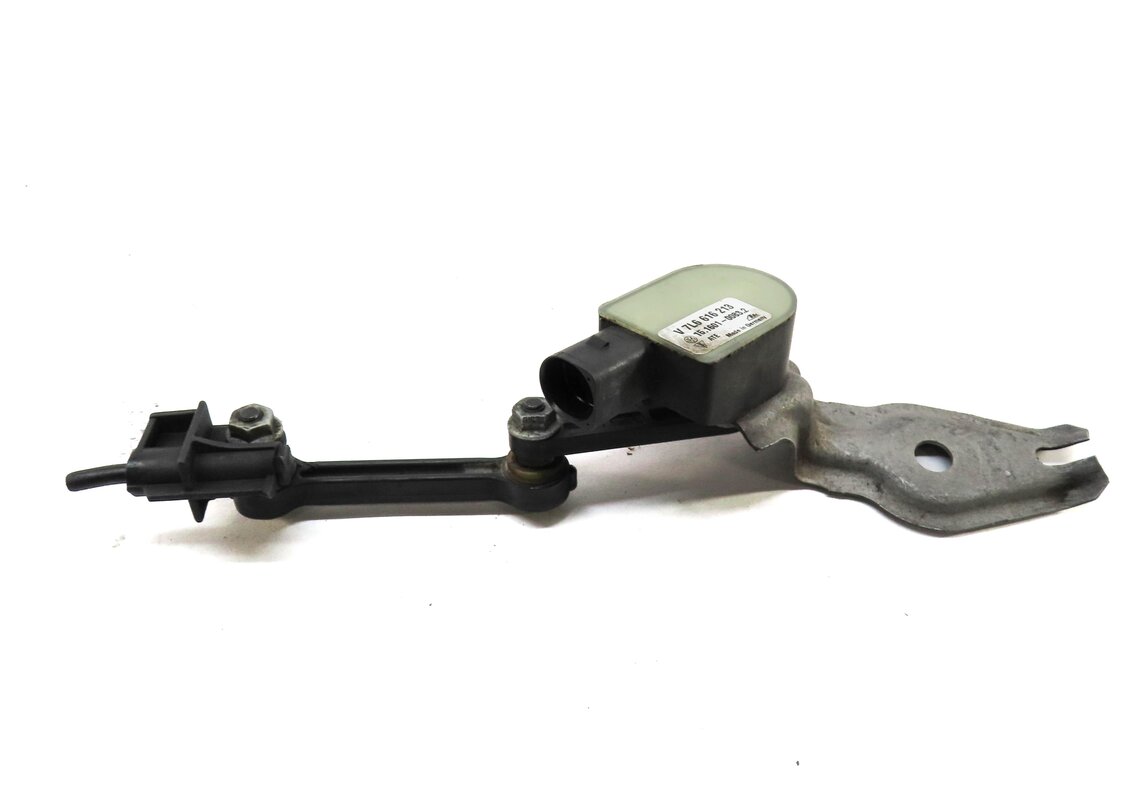 Thumbnail 3: 2012 AUDI Q7 (4L) FRONT LEFT DRIVER SUSPENSION HEIGHT LEVEL SENSOR