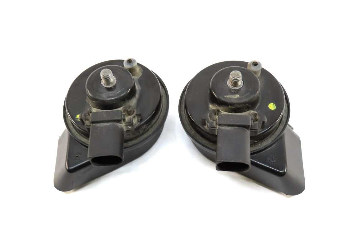 Thumbnail 3: 2007-2015 AUDI Q7 R8 (4L 4S) HIGH & LOW TONE HORN SET-2
