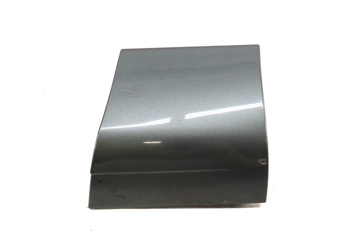 Thumbnail 2: 2012 AUDI Q7 (4L) RIGHT PASSENGER FENDER LOWER TRIM MOULDING (GRAPHITE GRAY)