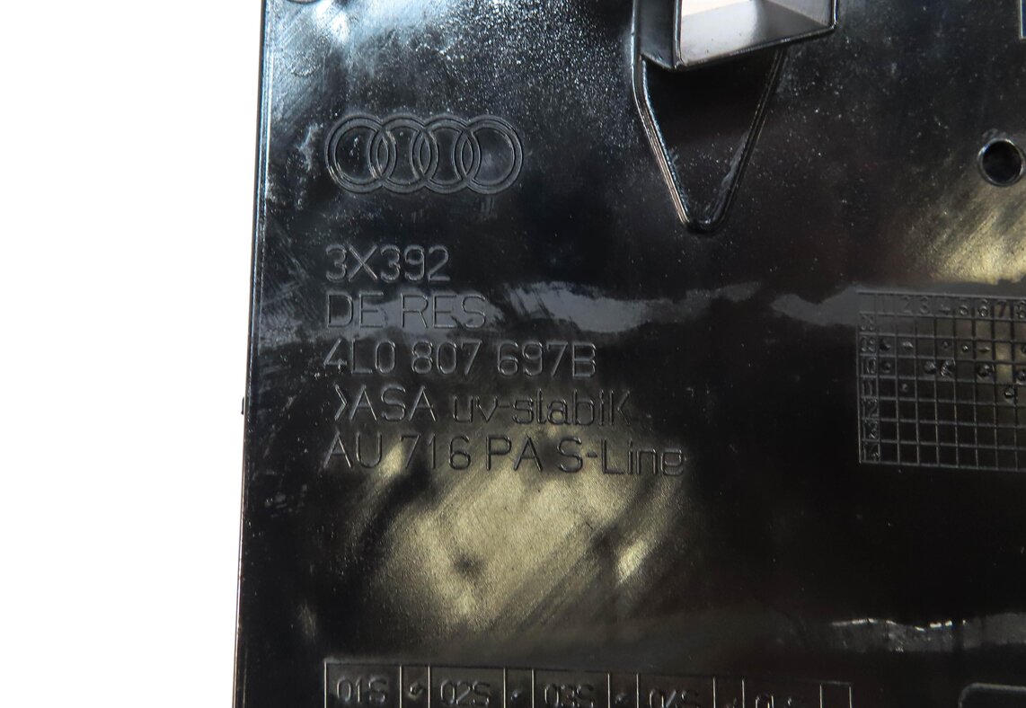 Thumbnail 7: 2012 AUDI Q7 (4L) FRONT LEFT & RIGHT BUMPER GRILLE TRIM SET-2