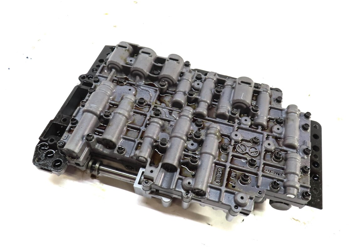 Thumbnail 1: 11-15 VW TOUAREG / AUDI Q7 (4L) 8 SPEED MHN AUTOMATIC TRANSMISSION VALVE BODY