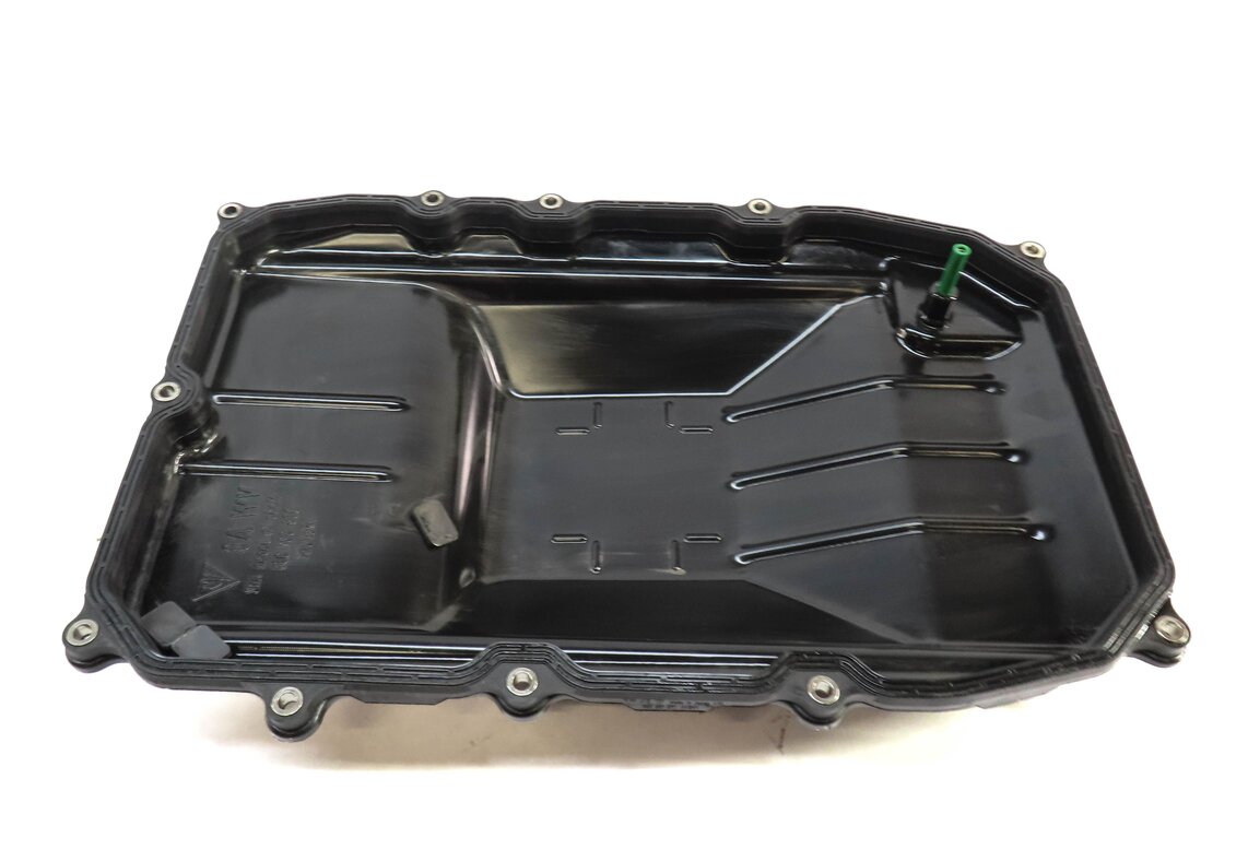 Thumbnail 3: 2011-2017 VW TOUAREG AUDI Q7 (4L) 3.0L 3.6L ENGINE A/T TRANSMISSION OIL PAN