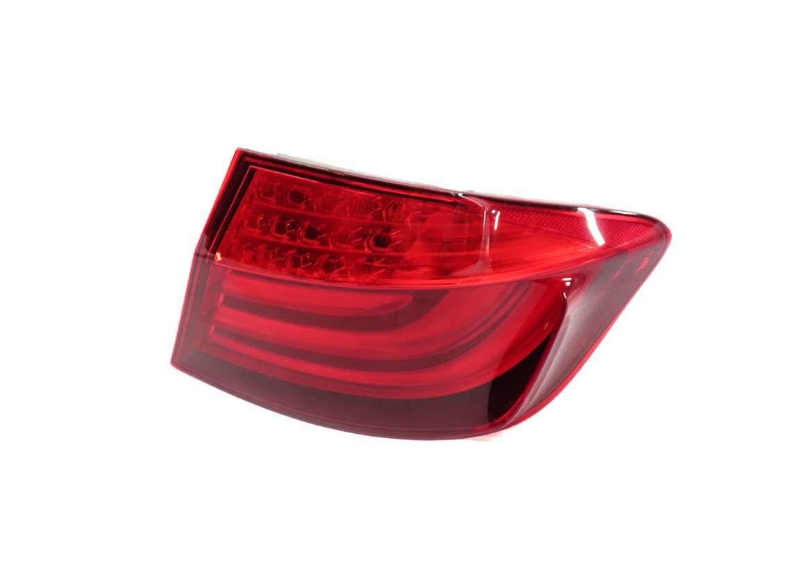 2011-2013 BMW 5 M5 SERIES F10 RIGHT PASSENGER OUTER TAILLIGHT BRAKE LIGHT LAMP