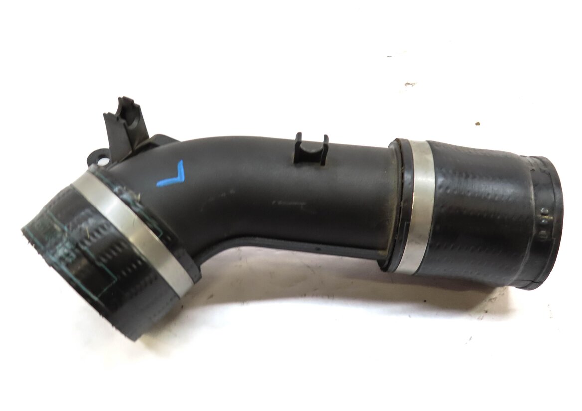 Thumbnail 2: 2013 BMW M5 (F10) 4.4L S63T ENGINE AIR INTAKE TUBE PIPE (LEFT SIDE) 7843222