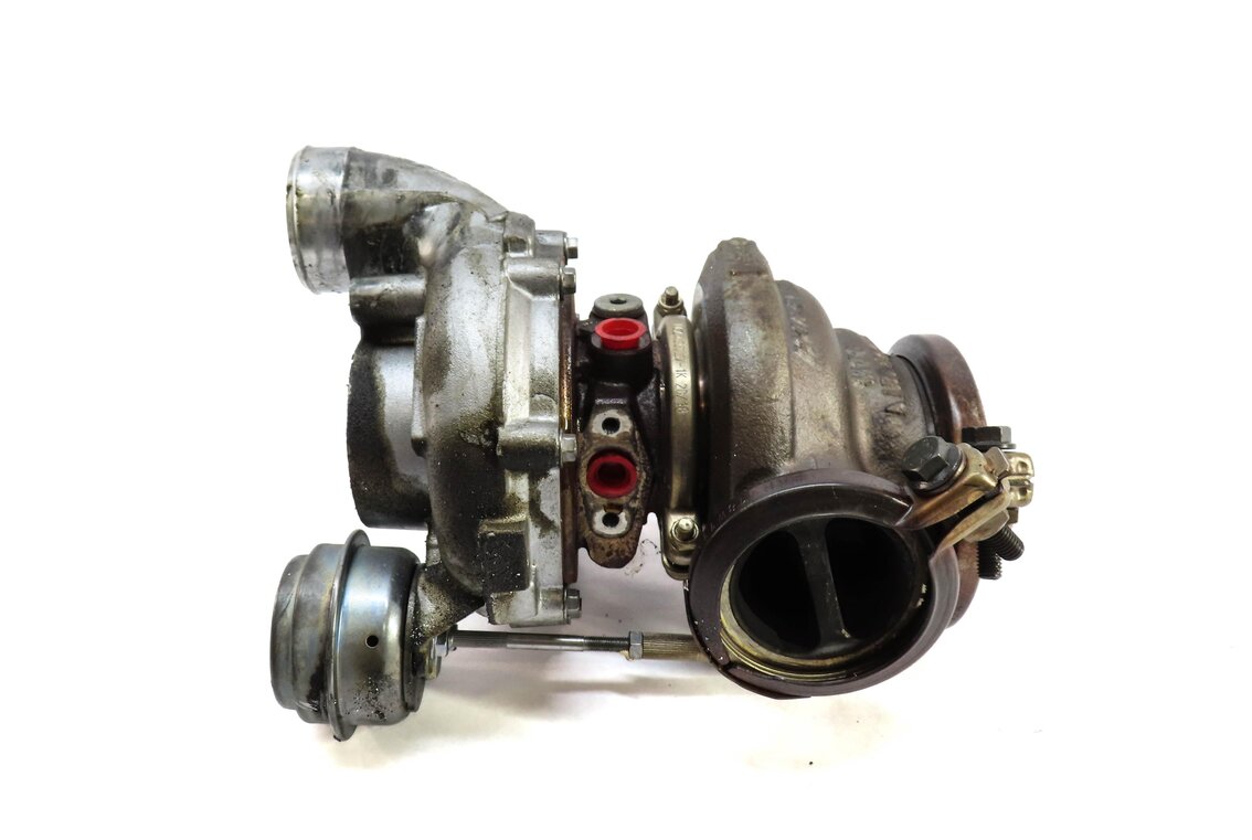 Thumbnail 3: 12-15 BMW M5 M6 ///M (F06 F10 F12 F13) 4.4L S63 ENGINE RIGHT TURBO TURBOCHARGER