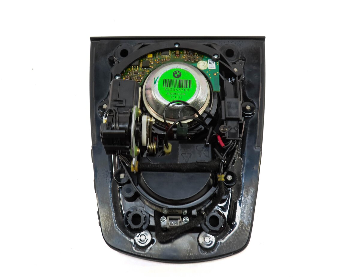 Thumbnail 4: 2013 BMW M5 (F10) FRONT CENTER DASH BANG & OLUFSEN CENTRAL SPEAKER