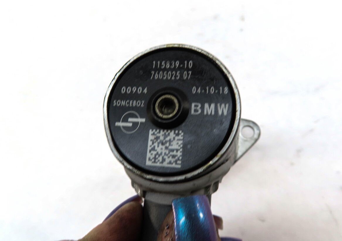 Thumbnail 4: 2013 BMW M5 (F10) 4.4L S63T ENGINE VVT VALVE TIMING ACTUATOR MOTOR 7605025