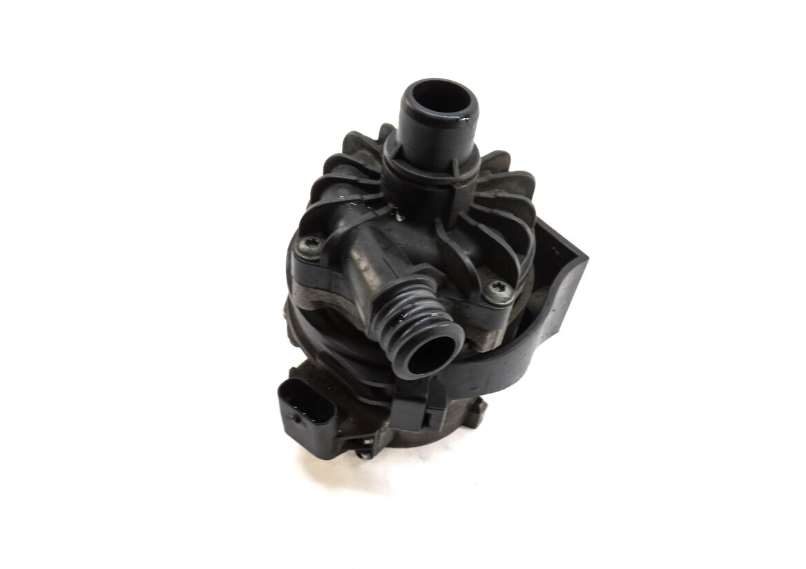 2012-2019 BMW M5 M6 ///M (F06 F10 F12 F13) 4.4L S63T ENGINE AUXILIARY WATER PUMP
