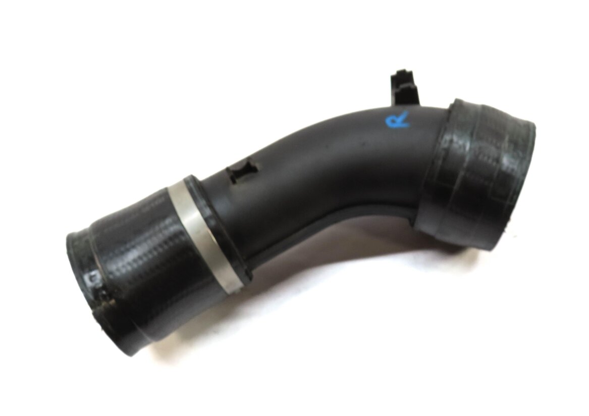 2013 BMW M5 (F10) 4.4L S63T ENGINE FRONT RIGHT INTERCOOLER PIPE 7843221