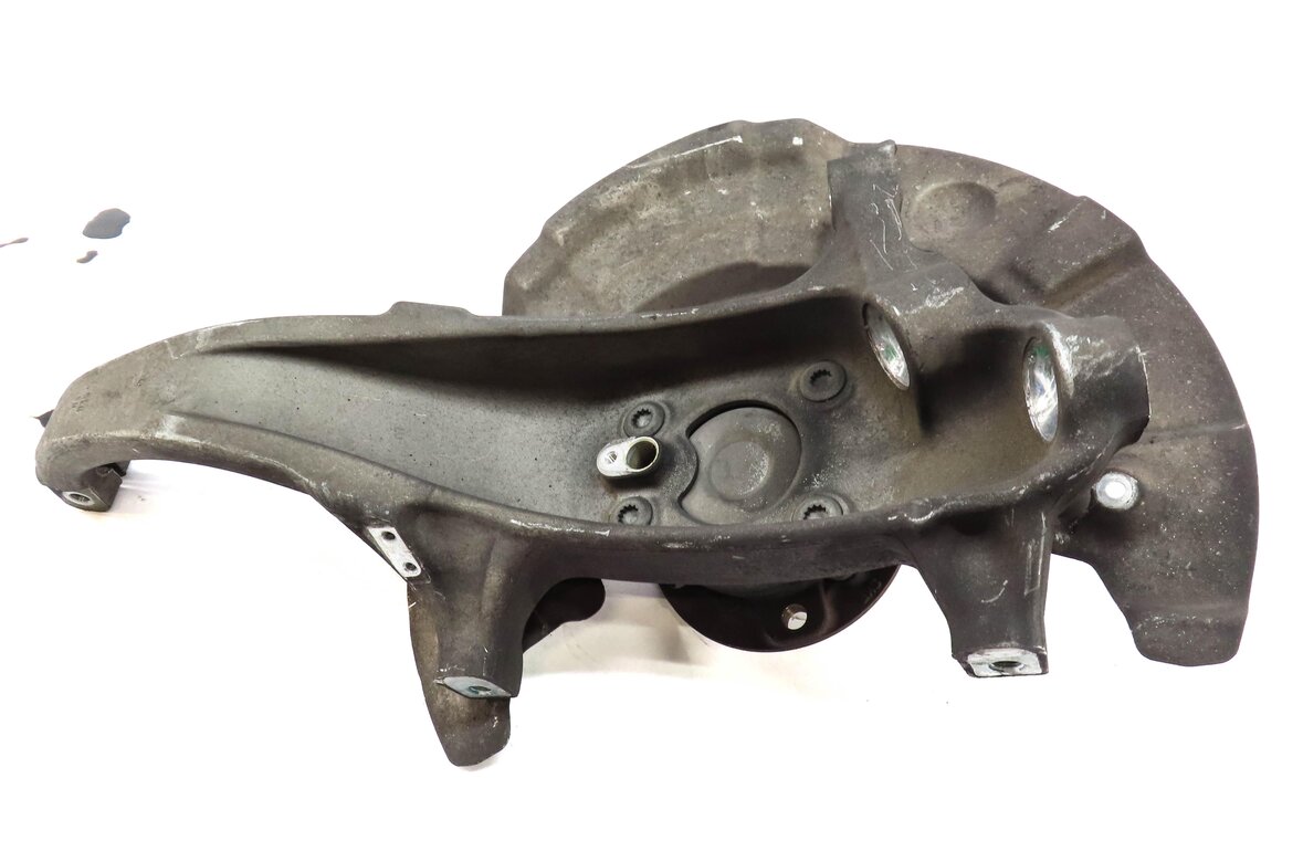 Thumbnail 3: 2012-2019 BMW M5 M6 ///M (F06 F10 F12 F13) LEFT FRONT DRIVER SPINDLE KNUCKLE HUB
