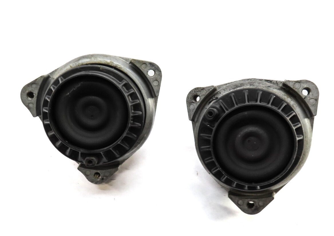 Thumbnail 2: 2013 BMW M5 (F10) 4.4L S63T ENGINE LEFT & RIGHT MOUNT SET OF 2 6851263 6851264