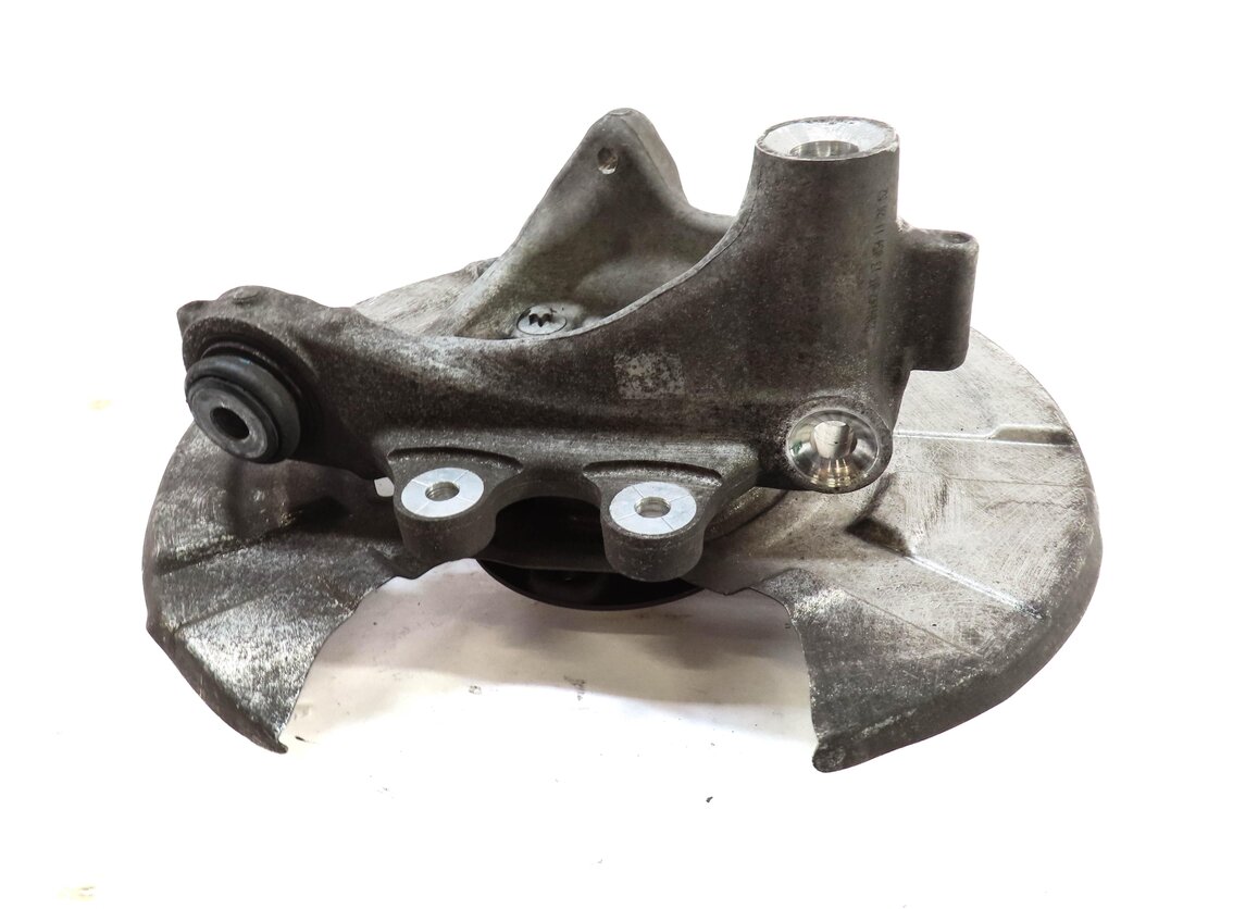 Thumbnail 3: 2012-2019 BMW M5 M6 ///M (F06 F10) RIGHT PASSENGER REAR SPINDLE KNUCKLE HUB
