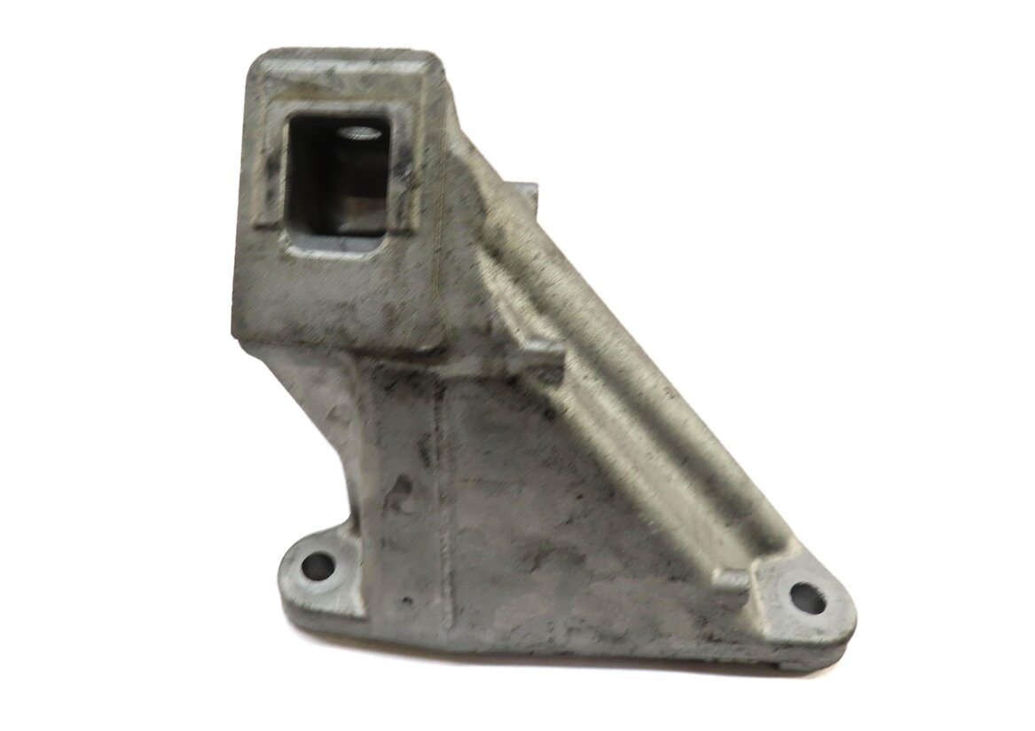 Thumbnail 3: 2013 BMW M5 (F10) 4.4L S63T ENGINE LEFT & RIGHT MOTOR MOUNT BRACKETS SET OF 2