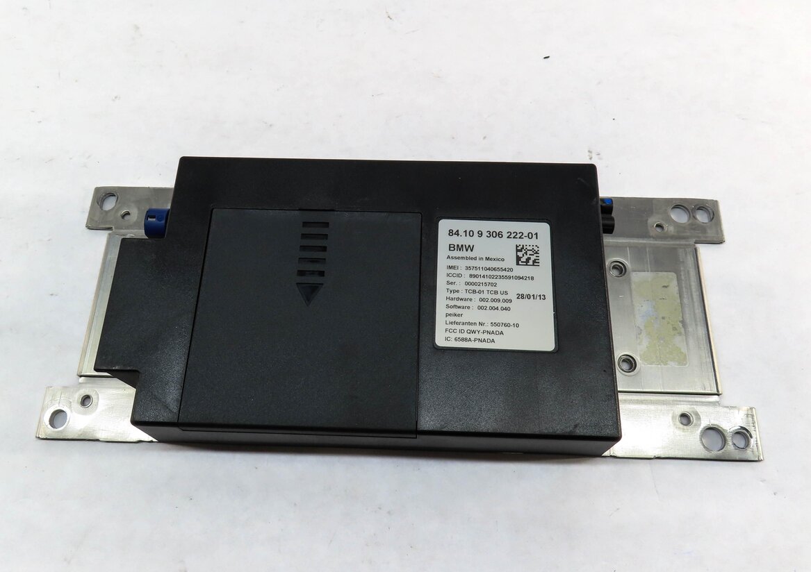 Thumbnail 2: 2013 BMW M5 (F10) BLUETOOTH TELEMATICS COMMUNICATION CONTROL MODULE