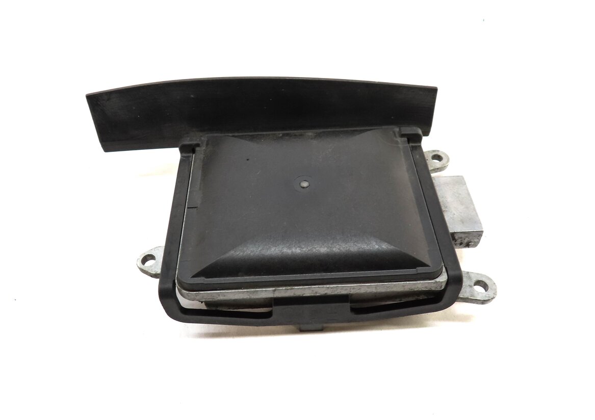 Thumbnail 2: 2013 BMW M5 (F10) BLIND SPOT RADAR SENSOR WARNING CONTROL MODULE 6862476