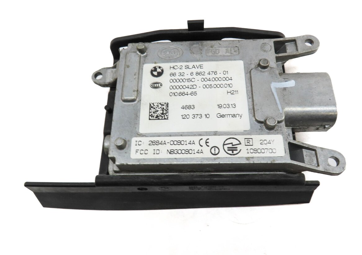 Thumbnail 3: 2013 BMW M5 (F10) BLIND SPOT RADAR SENSOR WARNING CONTROL MODULE 6862476