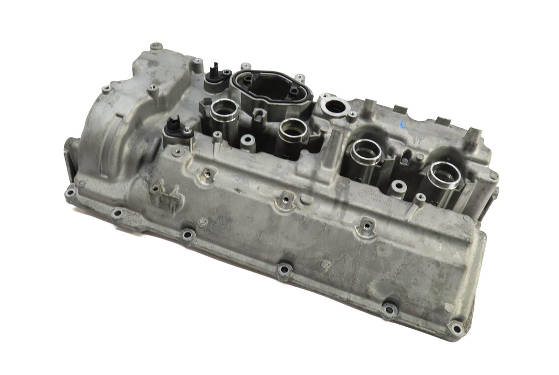 13-19 BMW 5 6 7 M5 M6 X5 X6 (F01 F06 F10 E70 E71) 4.4L N63 S63 LEFT VALVE COVER