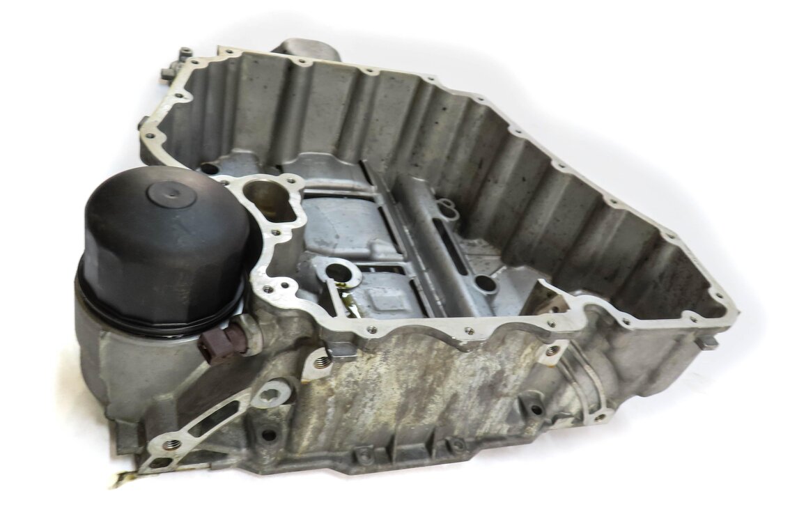 Thumbnail 3: 2012-2019 BMW M5 M6 (F06 F10 F12 F13) 4.4L S63 V8 ENGINE - UPPER OIL PAN CRADLE