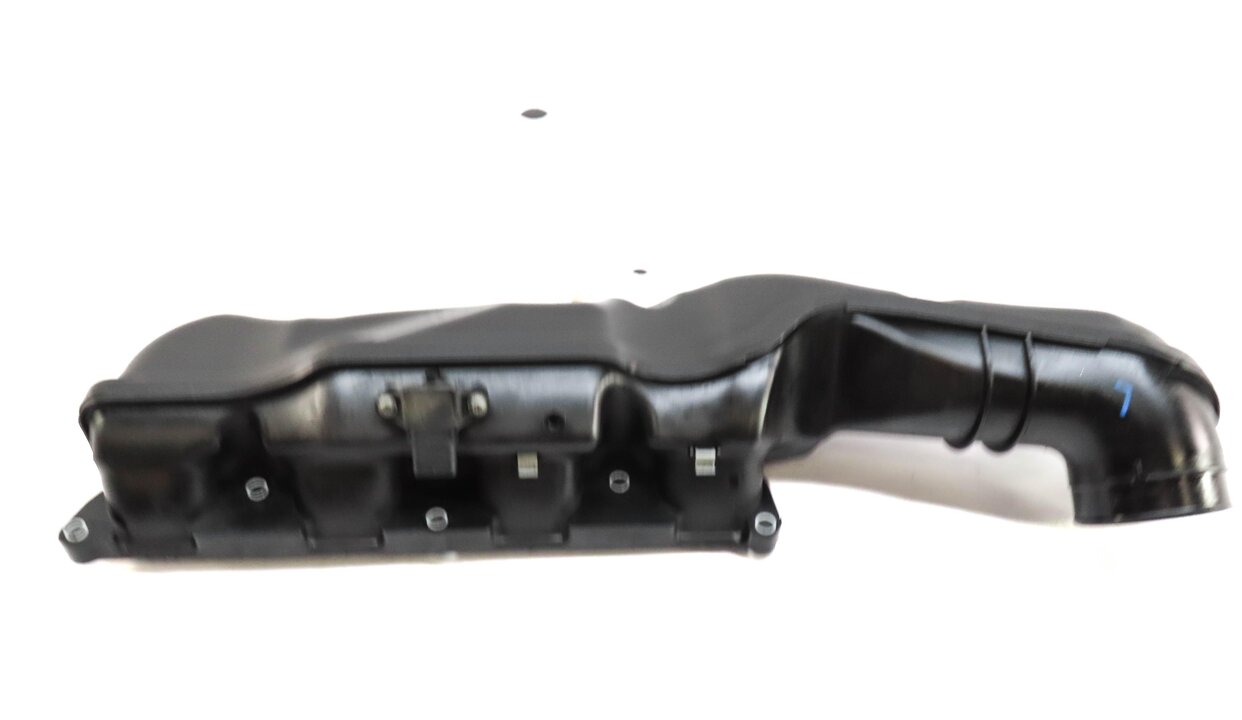 Thumbnail 1: 2012-2019 BMW M5 M6 ///M (F06 F12 F13) 4.4L S63 ENGINE - LEFT INTAKE MANIFOLD