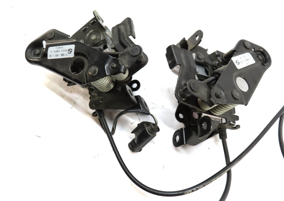 Thumbnail 4: 2013 BMW M5 (F10) LOWER LEFT & RIGHT HOOD LOCK LATCH SET OF 2 w/ CABLE