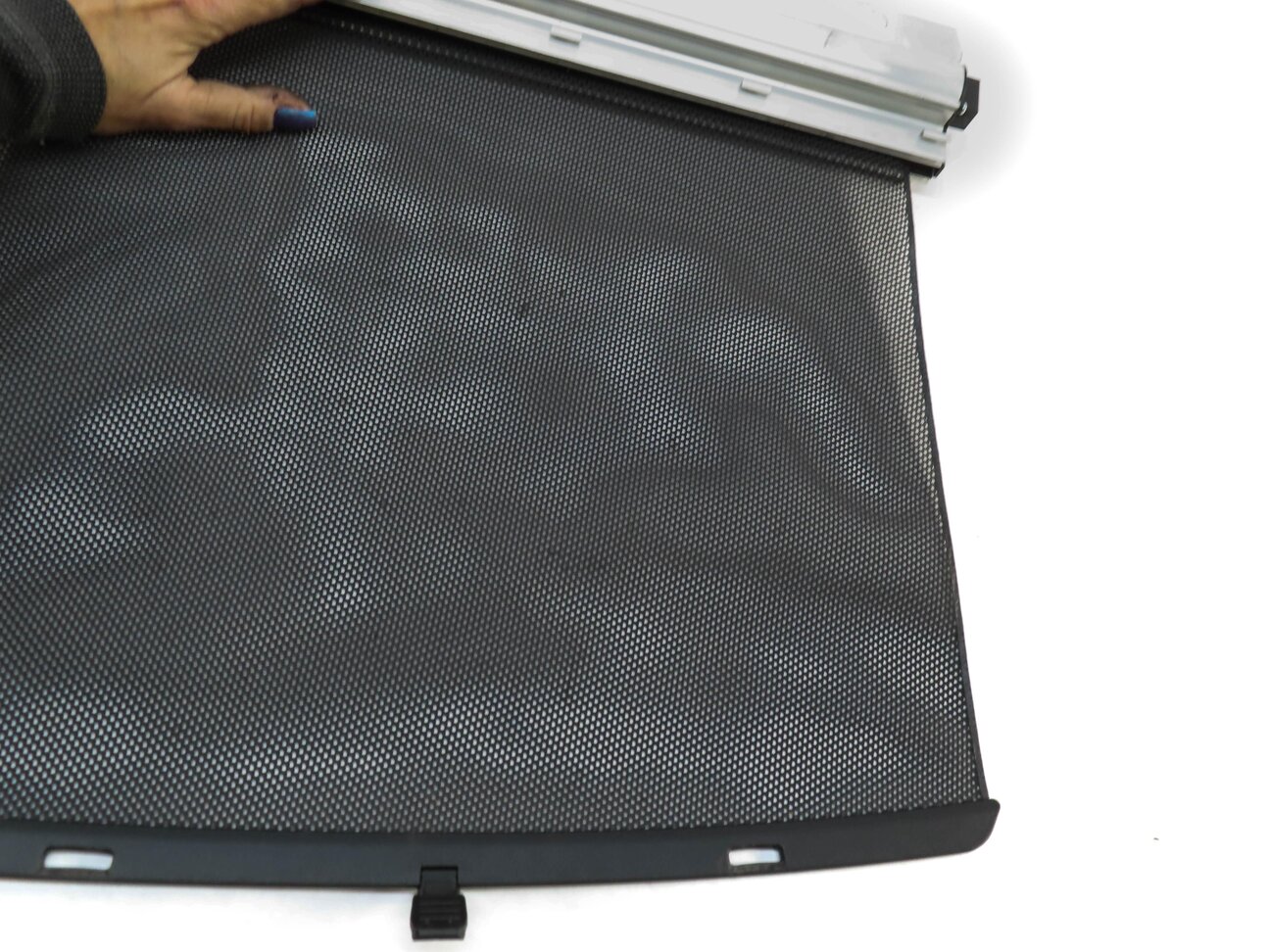 Thumbnail 5: 2011-2016 BMW 528i 535i 550i M5 (F10) LEFT REAR DOOR WINDOW PRIVACY SUN SHADE