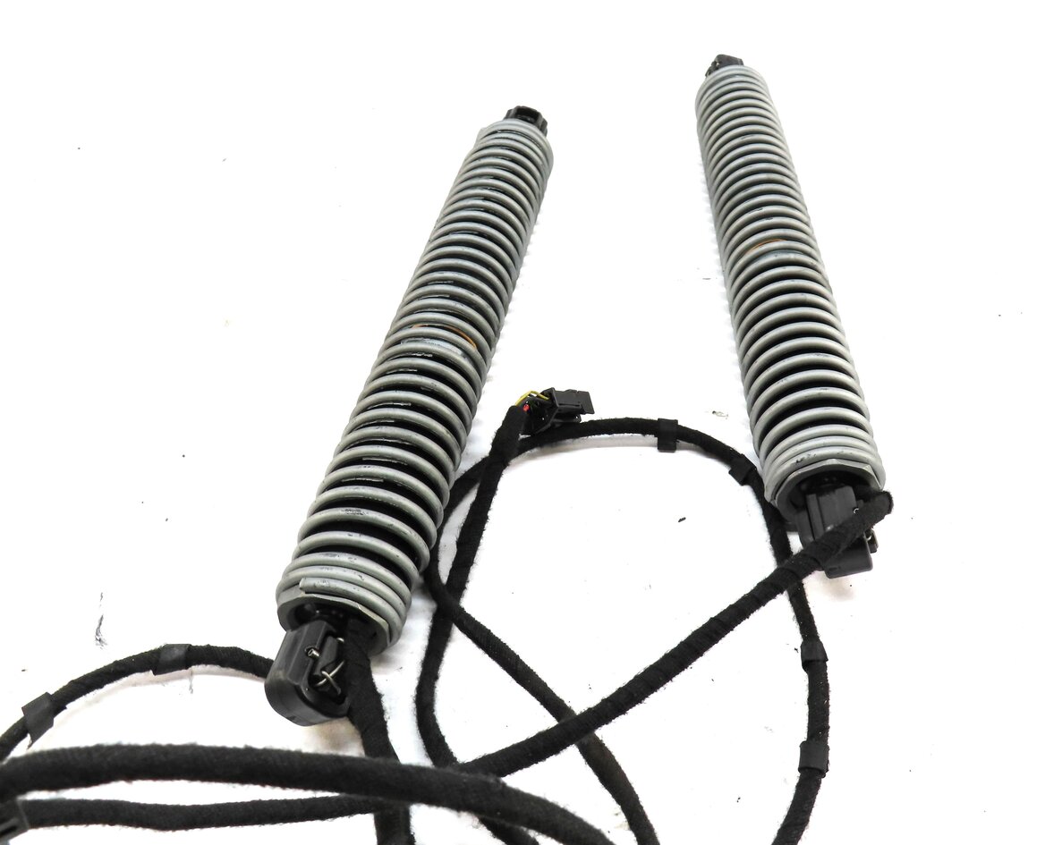 Thumbnail 4: 2013 BMW M5 (F10) REAR LEFT & RIGHT TRUNK ELECTRIC SHOCK STRUT SET OF 2