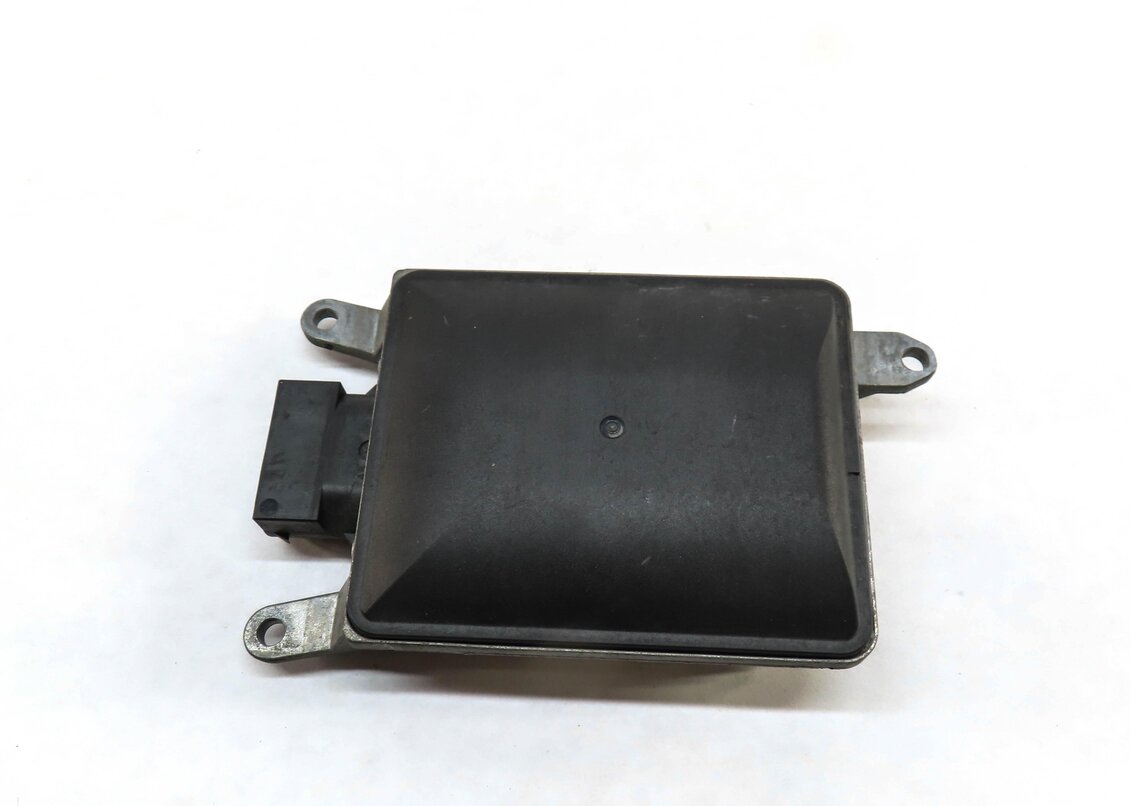 Thumbnail 2: 2013-2018 PORSCHE AUDI A4 A5 Q5 S4 S5 CAYENNE MACAN BLIND SPOT MODULE (SLAVE)