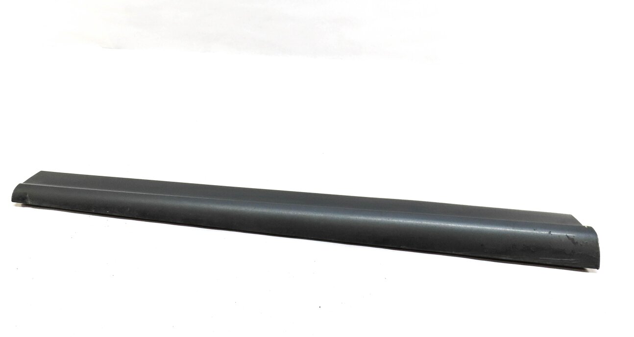 Thumbnail 1: 2015 AUDI SQ5 (B8) FRONT LEFT DRIVER LOWER DOOR TRIM MOULDING PANEL (GRAY 0C)