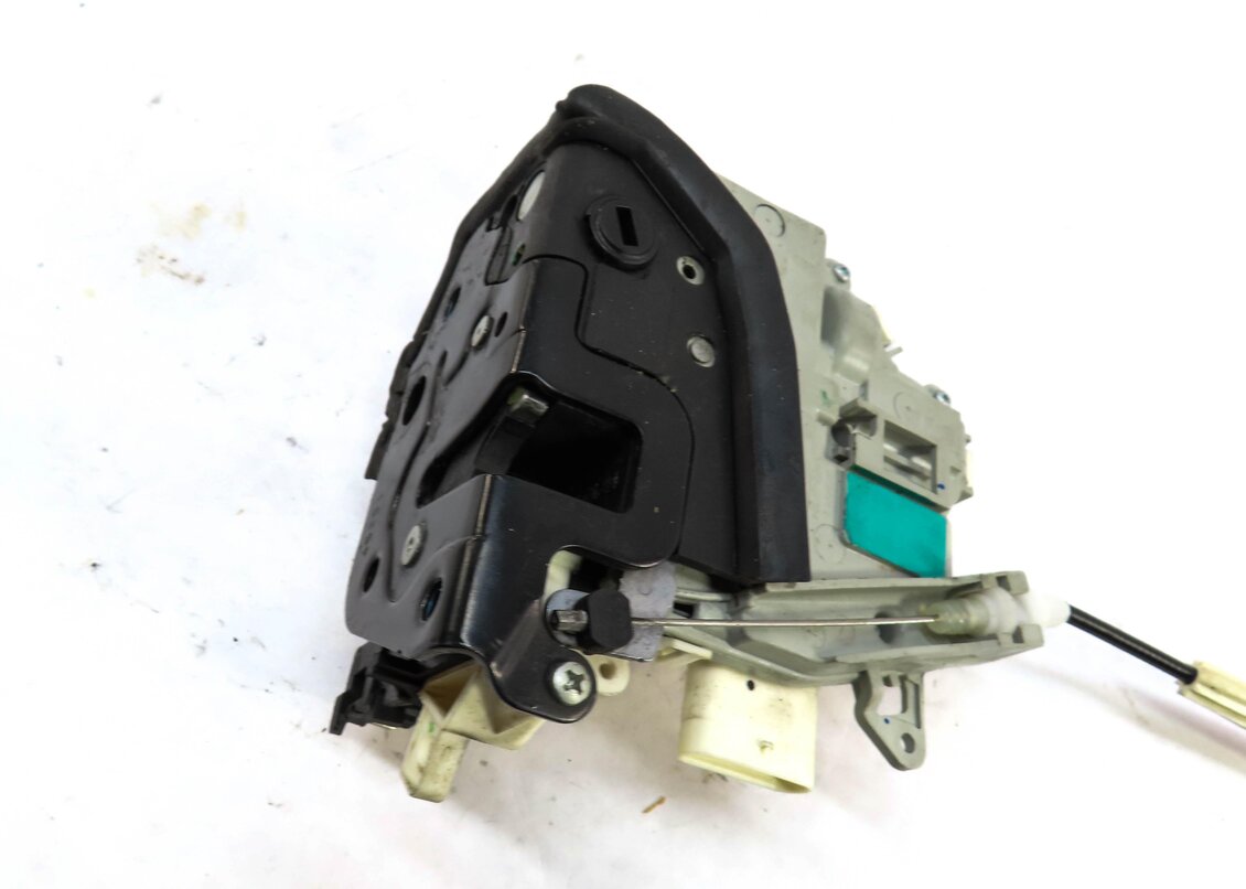 Thumbnail 3: 10-20 VW PORSCHE AUDI A3 A4 A8 S3 S4 Q5 MACAN PANAMERA - LEFT REAR DOOR LATCH