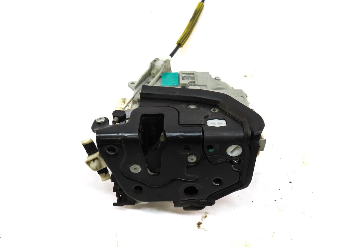 Thumbnail 4: 2010-2019 AUDI / PORSCHE A4 S4 A5 S5 A6 Q3 Q5 Q7 TT 911 - RIGHT FRONT DOOR LATCH